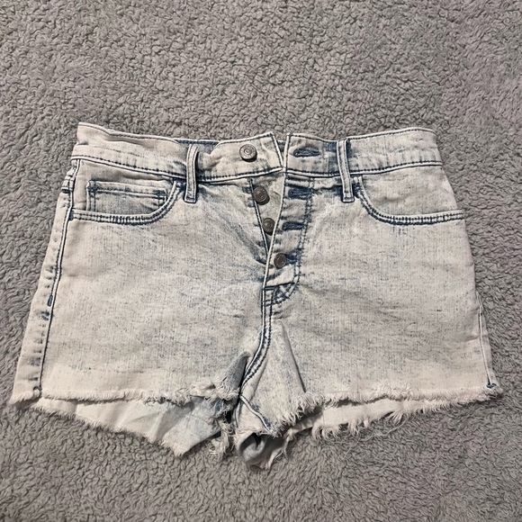 Abercrombie & Fitch Button-Up Denim Shorts - Picture 2 of 12